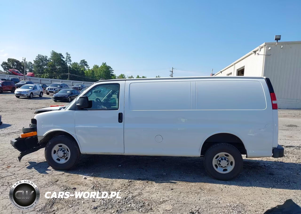 2018 Chevrolet Express 2500 Work Van VIN:1GCWGAFG5J1198196 - 14