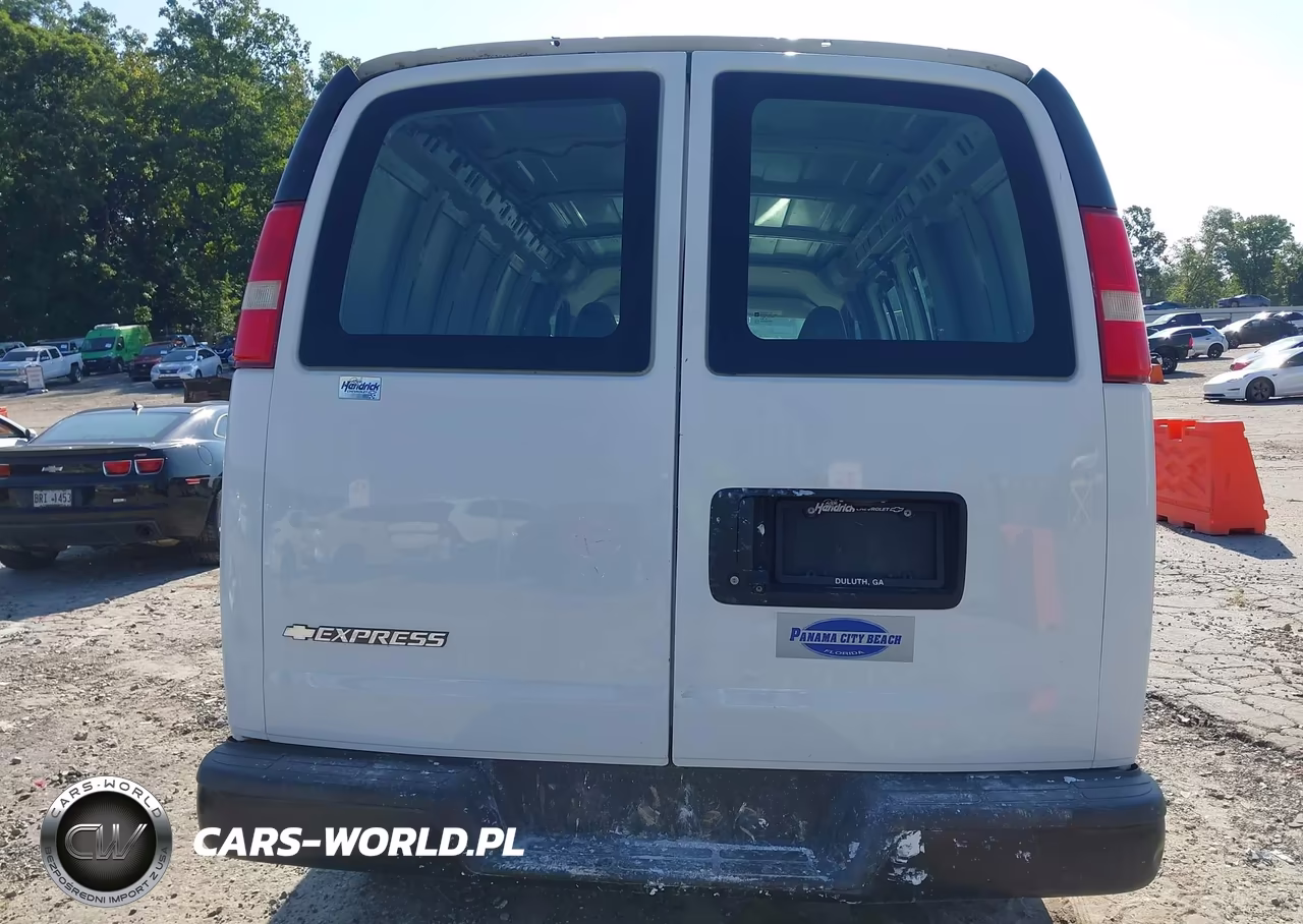 2018 Chevrolet Express 2500 Work Van VIN:1GCWGAFG5J1198196 - 16