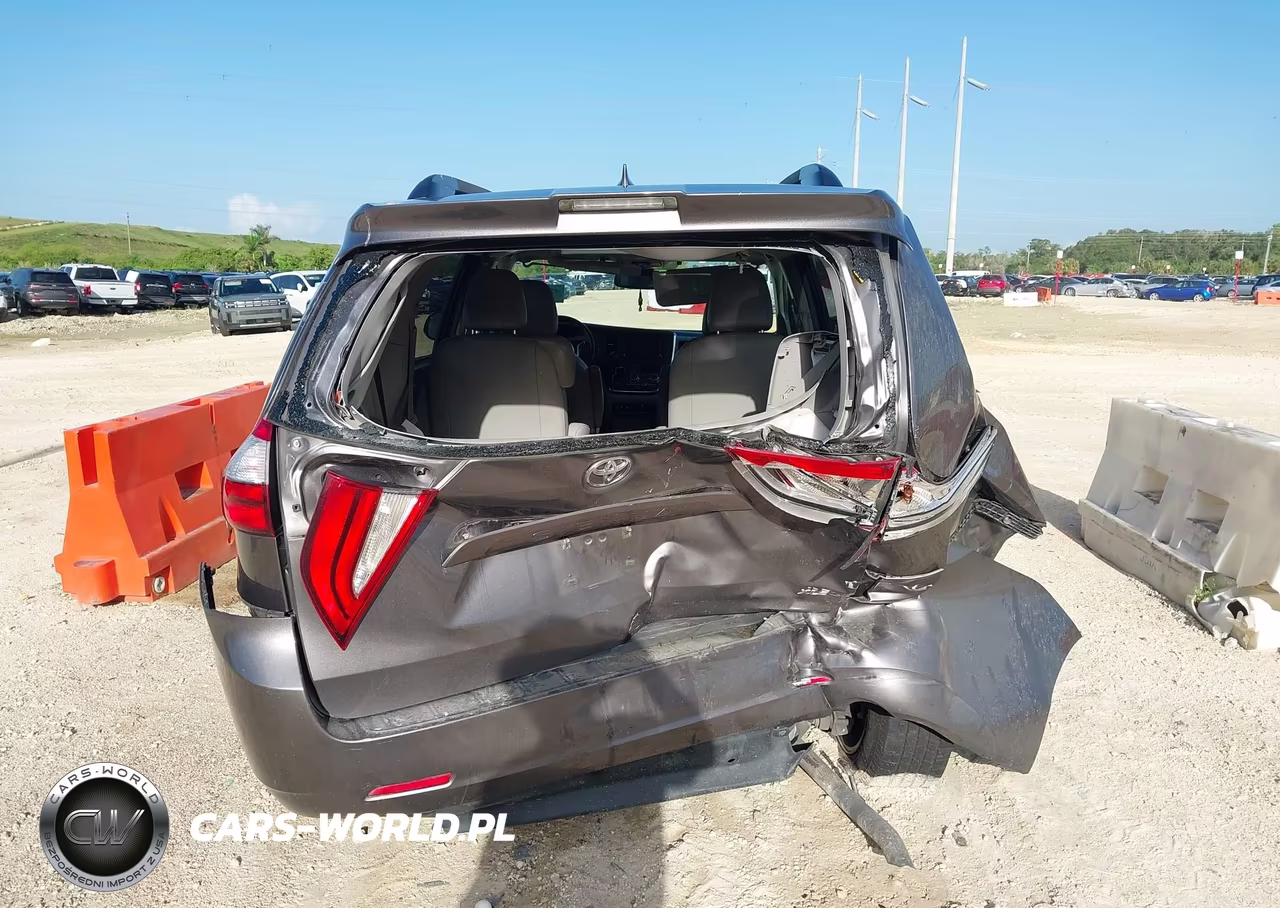 2019 Toyota Sienna Xle 8 Passenger VIN:5TDYZ3DC6KS978792 - 16