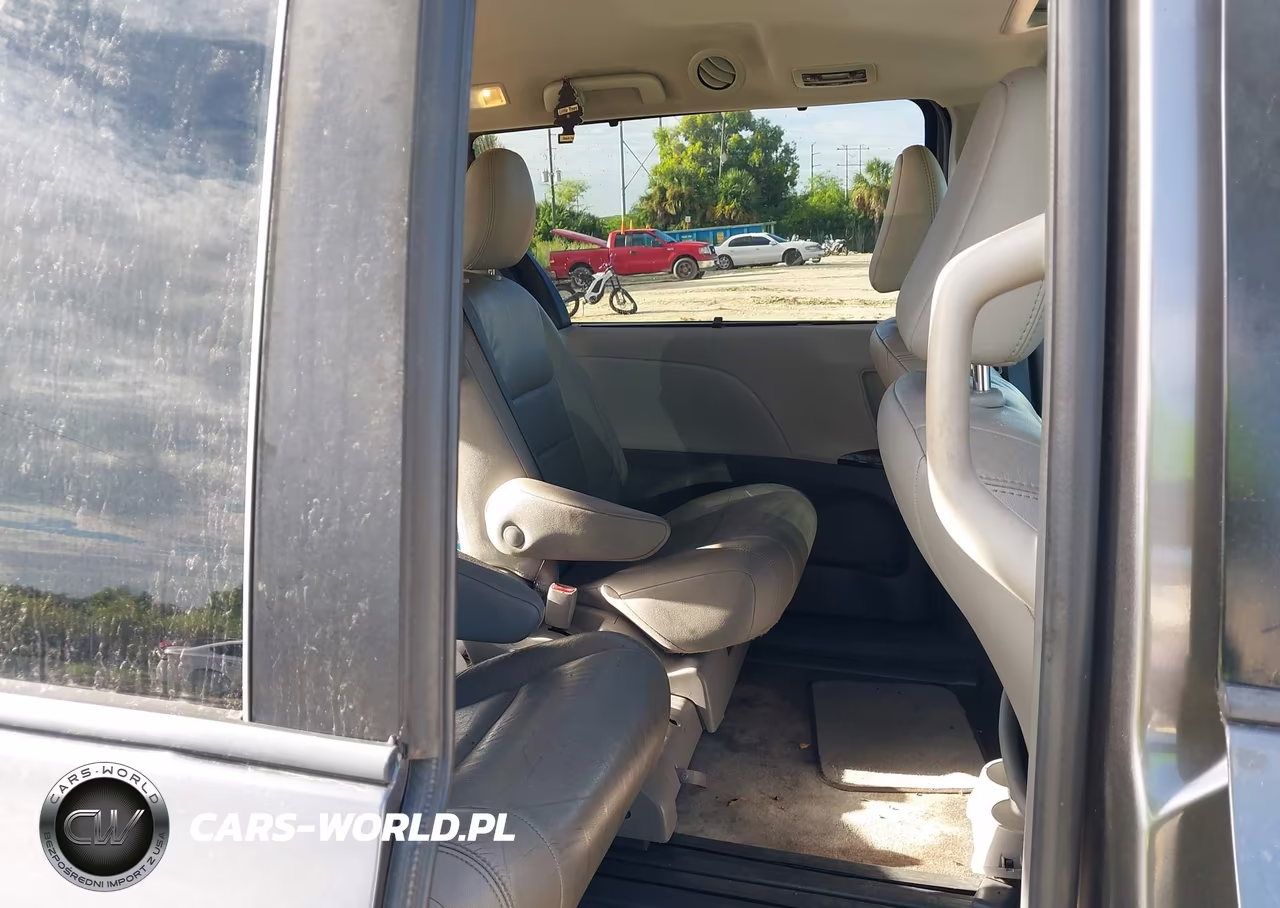 2019 Toyota Sienna Xle 8 Passenger VIN:5TDYZ3DC6KS978792 - 8