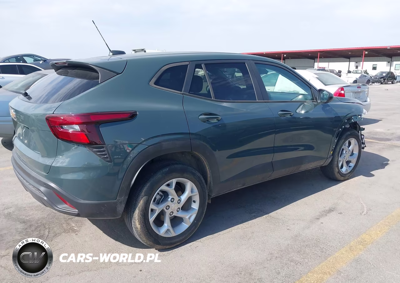 2025 Chevrolet Trax Fwd Ls VIN:KL77LFEP1SC196236 - 4
