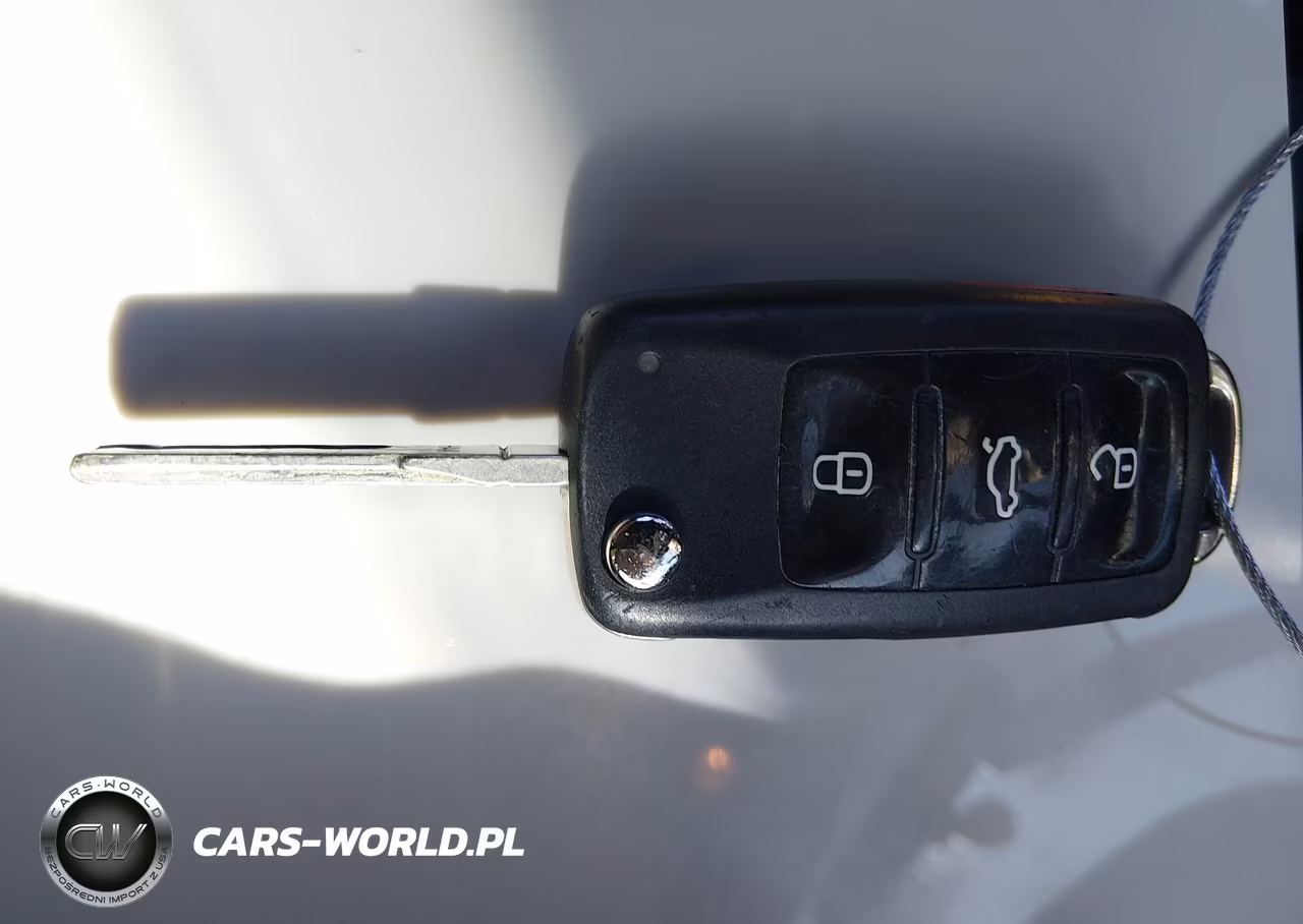 2013 Volkswagen Tiguan S VIN:WVGAV3AX7DW562740 - 11