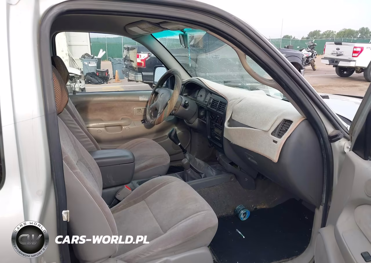 2001 Toyota Tacoma Base V6 VIN:5TEWN72N01Z729629 - 5