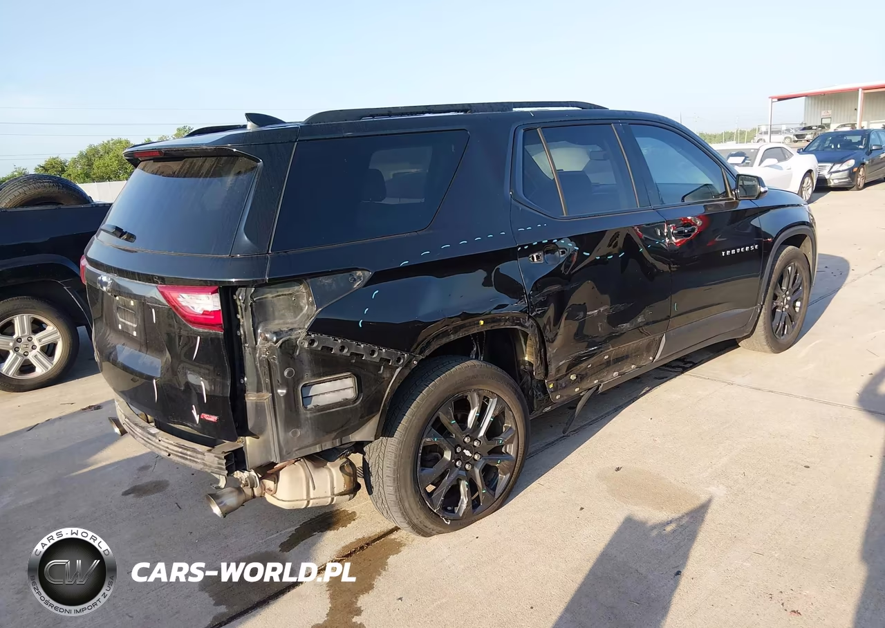 2018 Chevrolet Traverse Rs VIN:1GNERJKX0JJ158336 - 4