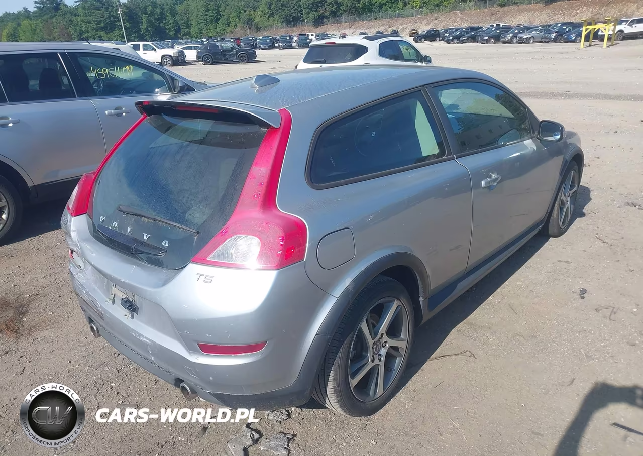 2012 Volvo C30 Platinum-Premier Plus-R-Design-R-Design Platinum-R-Design Premier Plus-T5 VIN:YV1672MK1C2284514 - 4