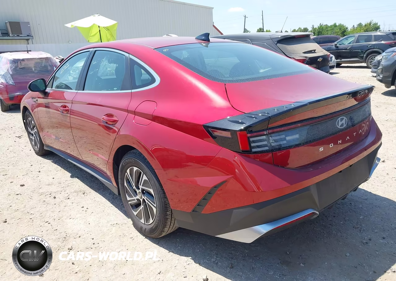 2026 Hyundai Sonata Hybrid Blue VIN:KMHL24JJ7TA169142 - 3