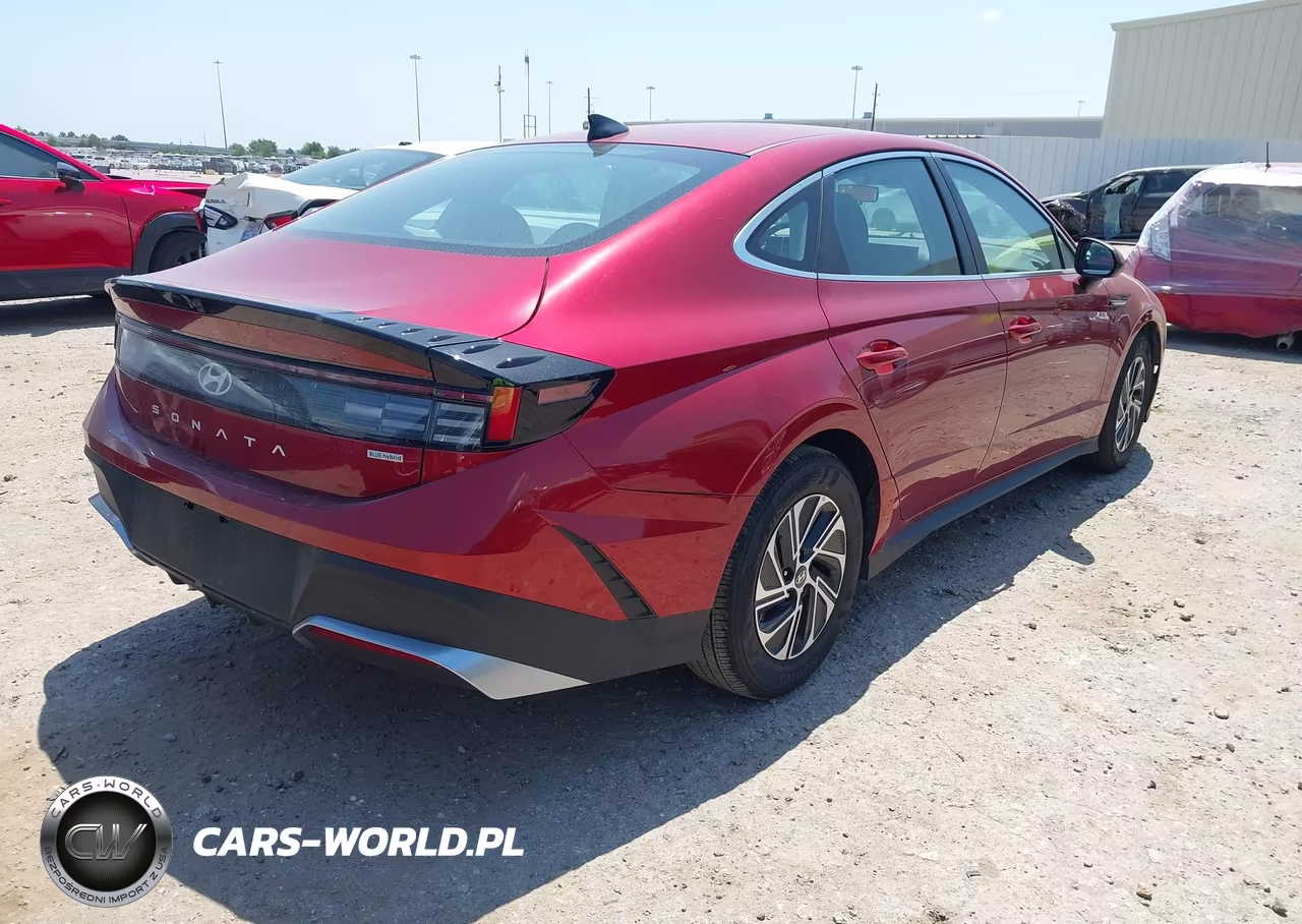 2026 Hyundai Sonata Hybrid Blue VIN:KMHL24JJ7TA169142 - 4