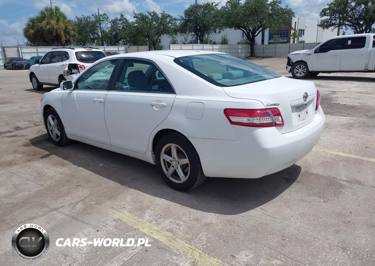 2010 Toyota Camry Le VIN:4T1BF3EK6AU577690 - 3