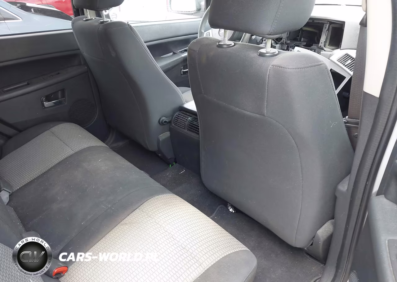 2010 Jeep Grand Cherokee Laredo VIN:1J4PR4GK0AC120068 - 8