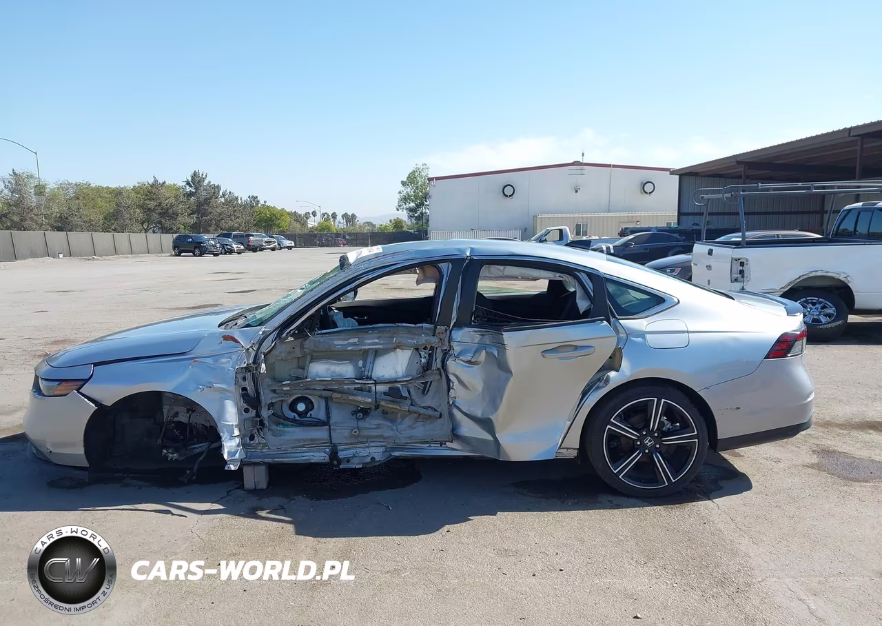 2025 Honda Accord Hybrid Sport VIN:1HGCY2F52SA014789 - 13