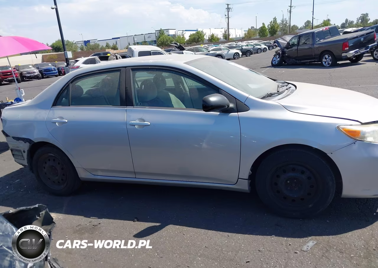 2013 Toyota Corolla Le VIN:5YFBU4EE5DP091268 - 13