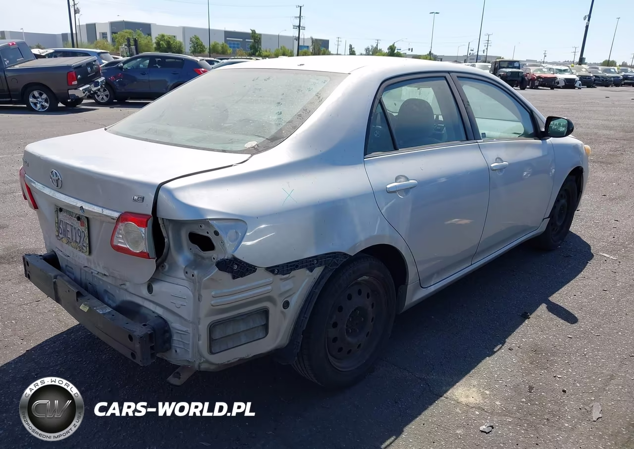 2013 Toyota Corolla Le VIN:5YFBU4EE5DP091268 - 4
