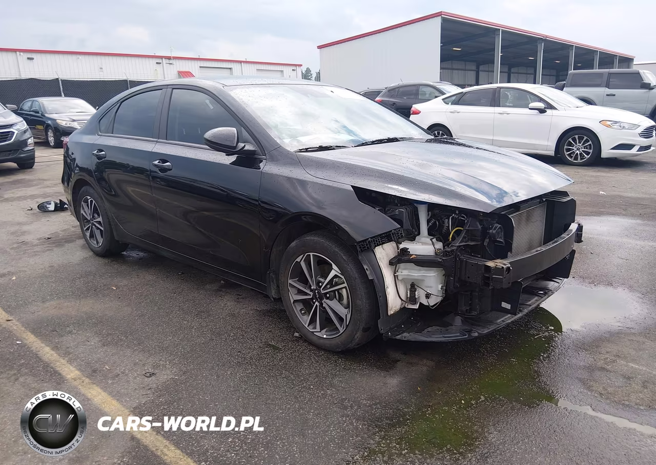 2024 Kia Forte Lxs
