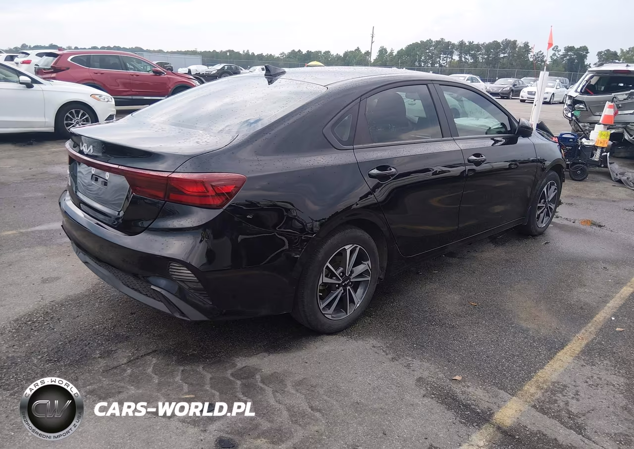 2024 Kia Forte Lxs VIN:3KPF24AD5RE798559 - 4