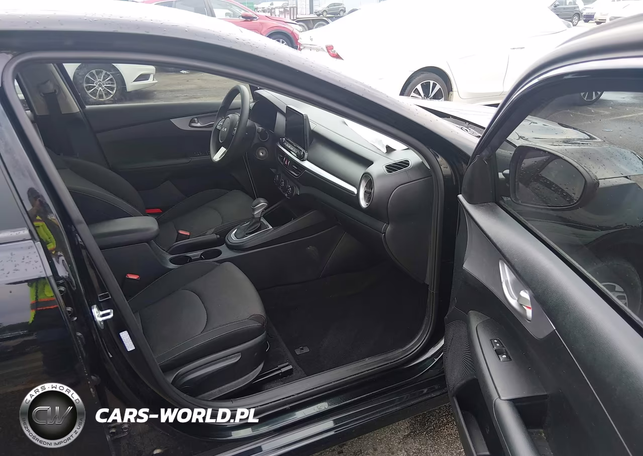 2024 Kia Forte Lxs VIN:3KPF24AD5RE798559 - 5