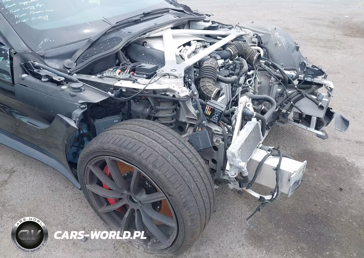 2020 Aston Martin Vantage VIN:SCFSMGAW2LGN03311 - 6