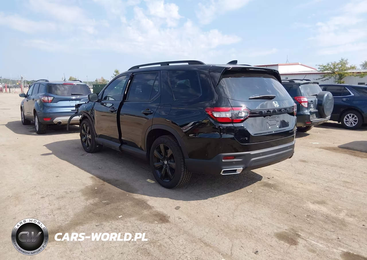 2025 Honda Pilot Black Edition VIN:5FNYG1H93SB065923 - 3