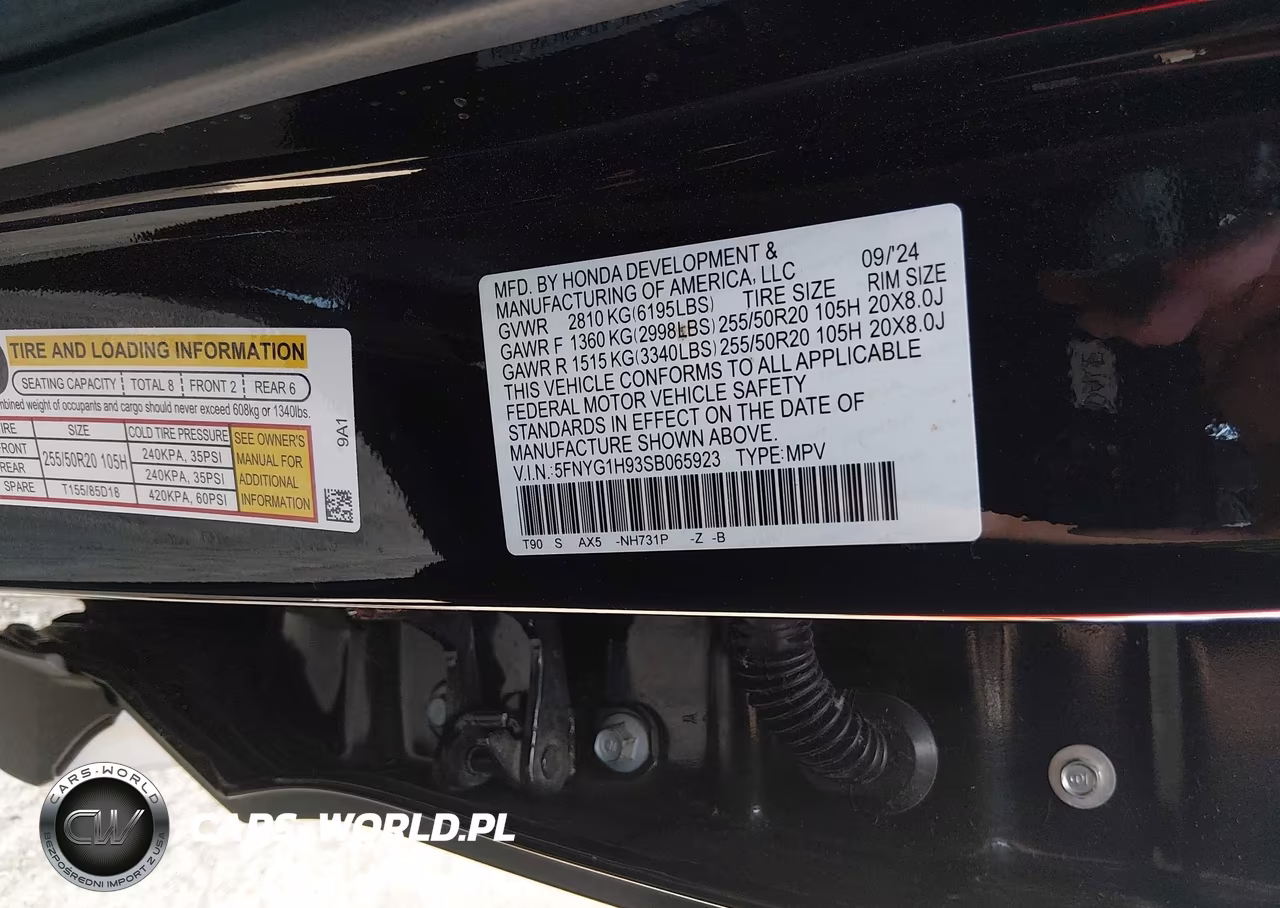 2025 Honda Pilot Black Edition VIN:5FNYG1H93SB065923 - 9
