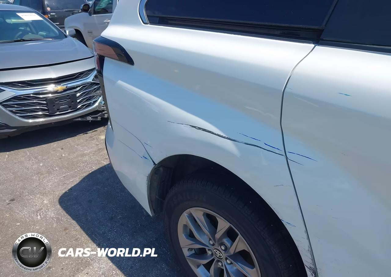 2024 Toyota Sienna Le VIN:5TDKRKEC6RS207080 - 19