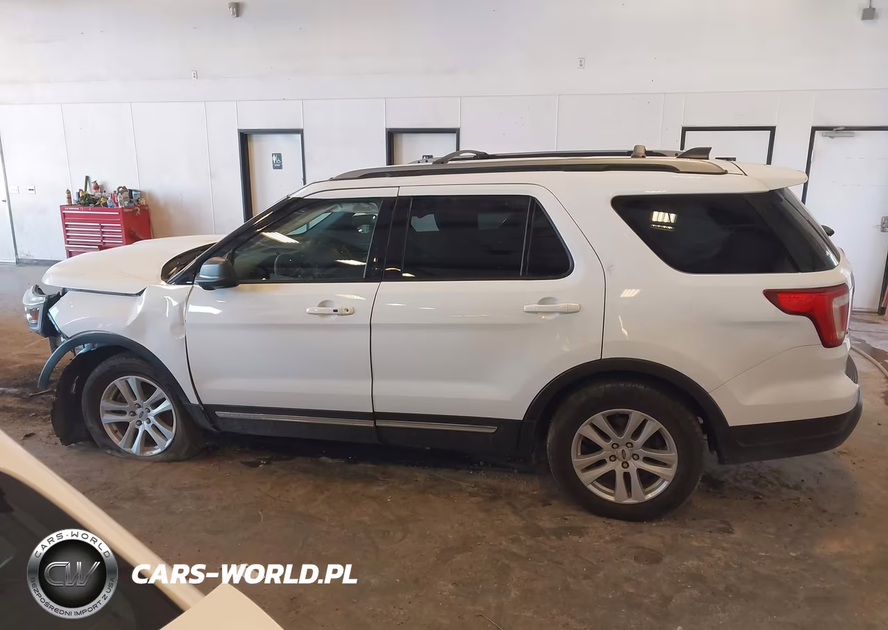 2019 Ford Explorer Xlt VIN:1FM5K8D84KGA39629 - 14