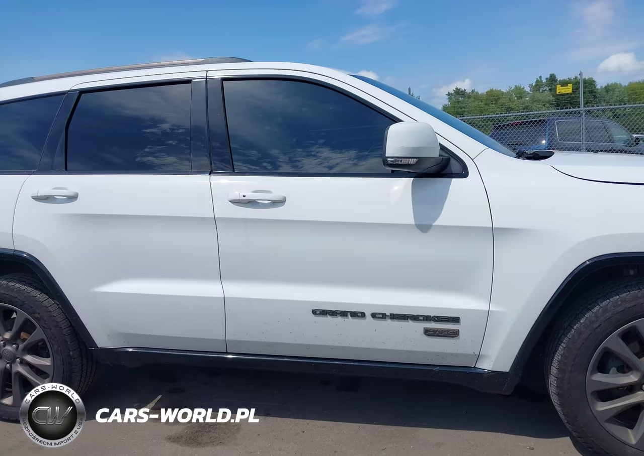 2016 Jeep Grand Cherokee Limited VIN:1C4RJFBGXGC441001 - 13