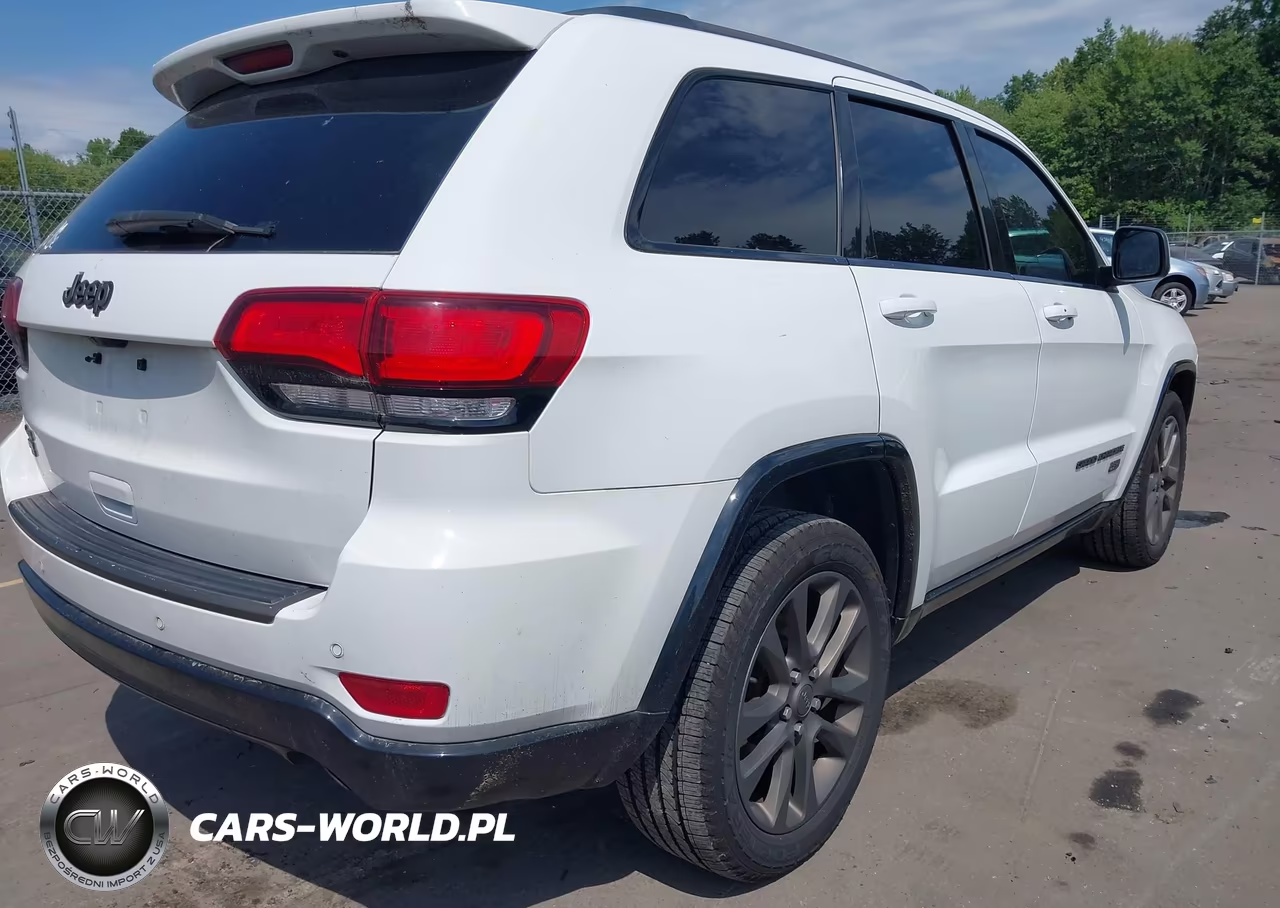 2016 Jeep Grand Cherokee Limited VIN:1C4RJFBGXGC441001 - 4