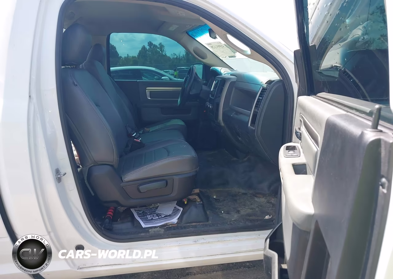 2015 Ram 1500 Tradesman VIN:3C6JR6DG3FG567335 - 5