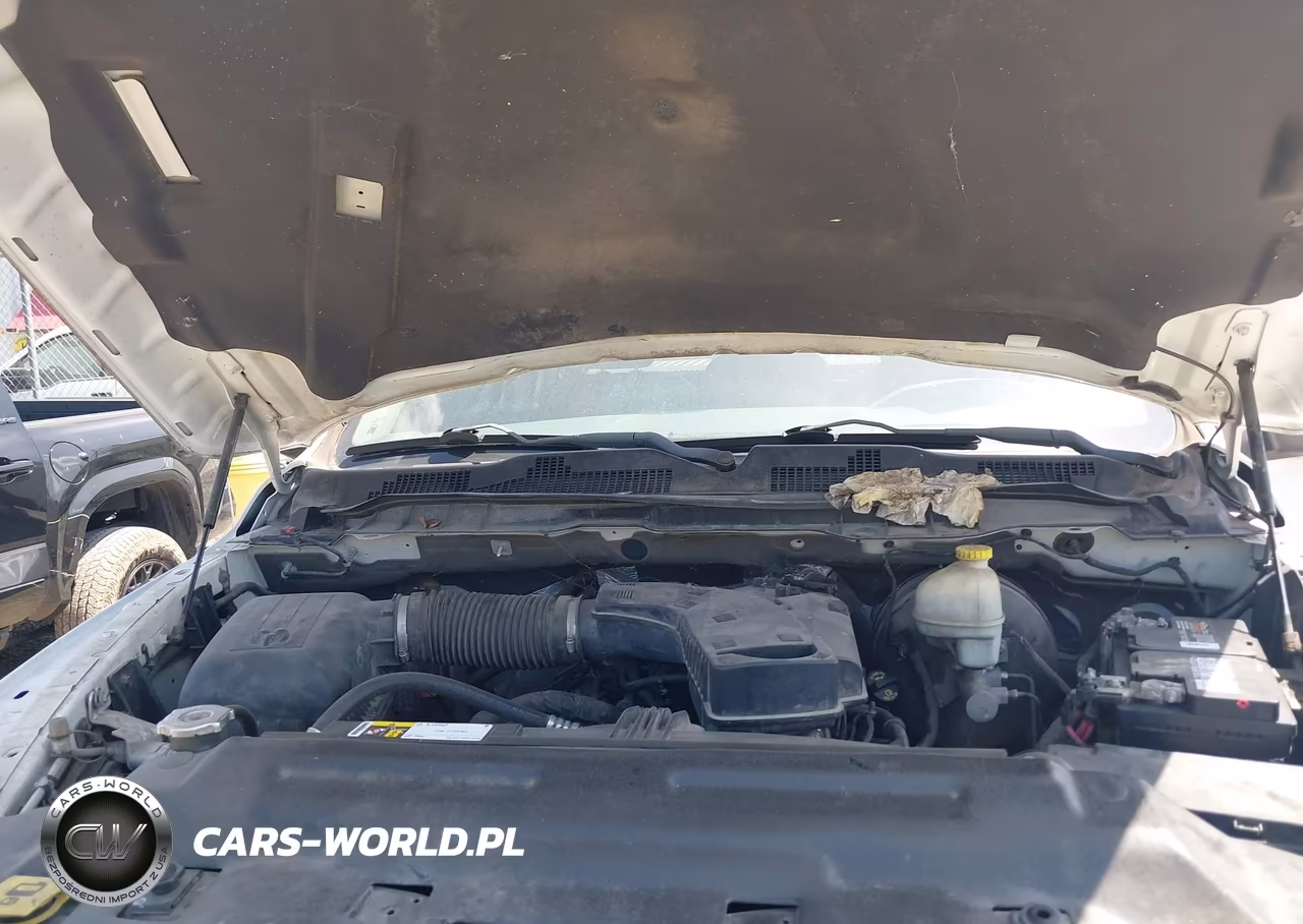 2015 Ram 1500 Tradesman VIN:3C6JR6DG3FG567335 - 9
