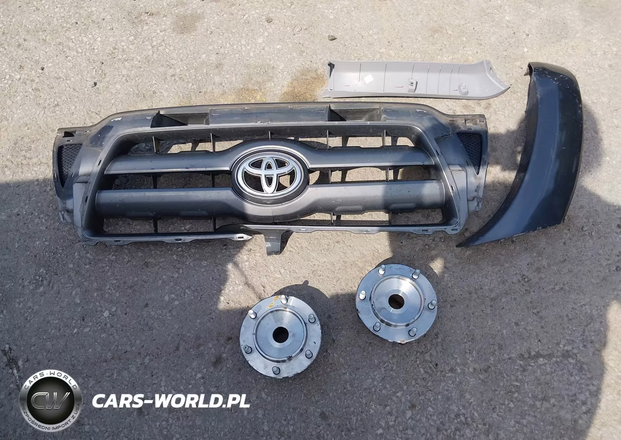 2010 Toyota Tacoma Base V6 VIN:3TMLU4EN5AM040960 - 12