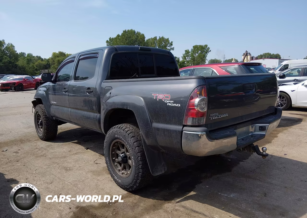 2010 Toyota Tacoma Base V6 VIN:3TMLU4EN5AM040960 - 3