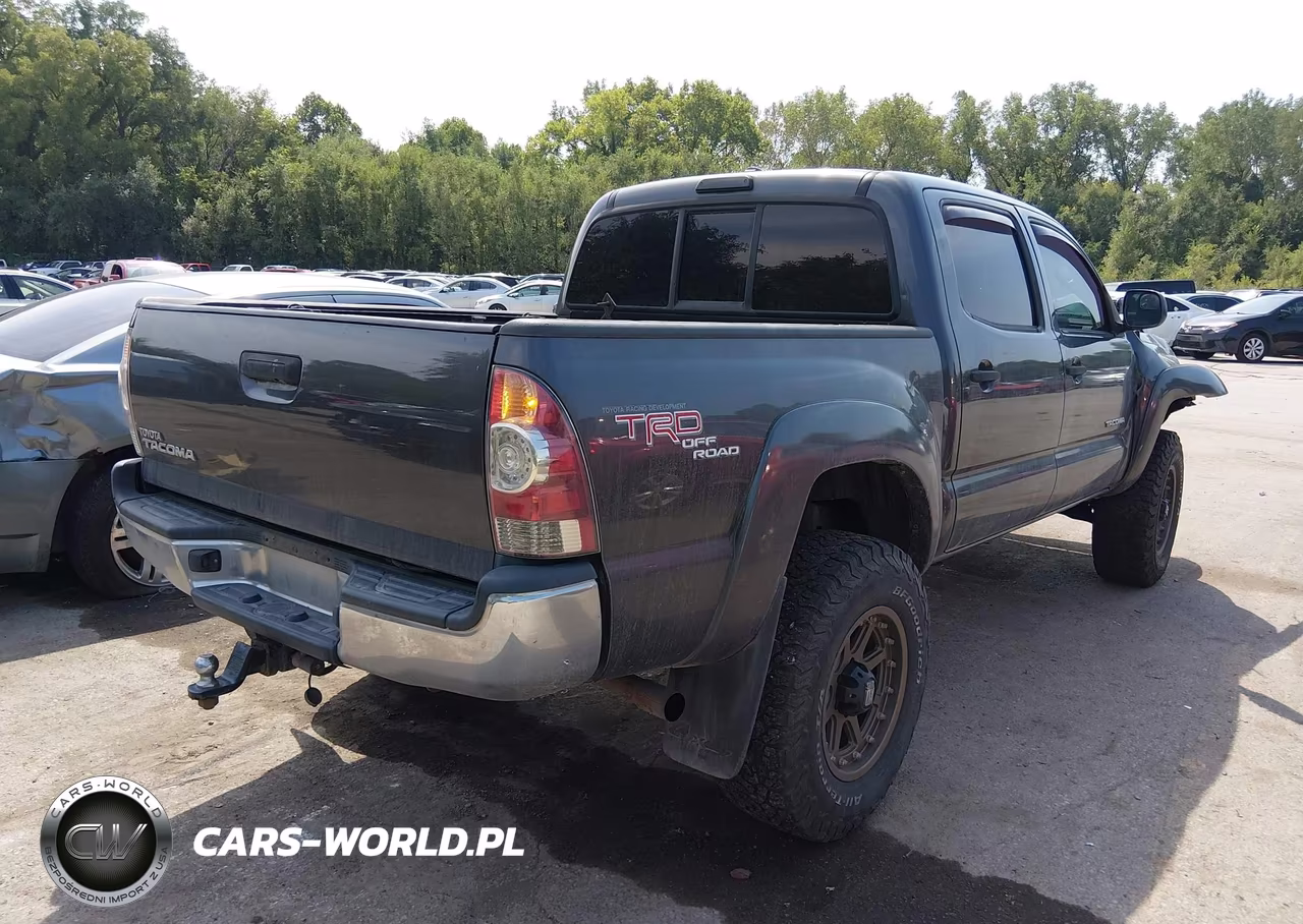 2010 Toyota Tacoma Base V6 VIN:3TMLU4EN5AM040960 - 4