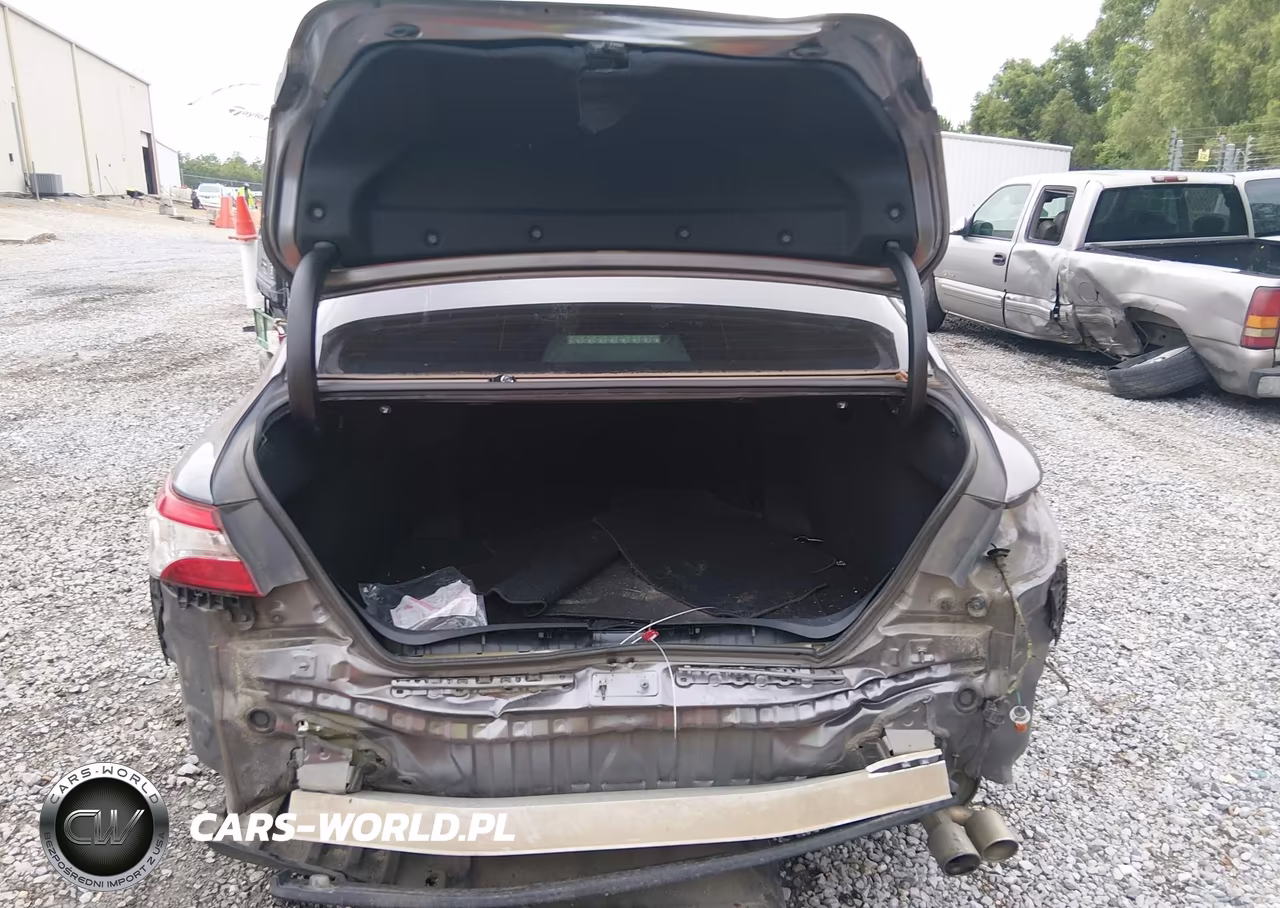 2020 Toyota Camry Se VIN:4T1G11AK5LU864987 - 17