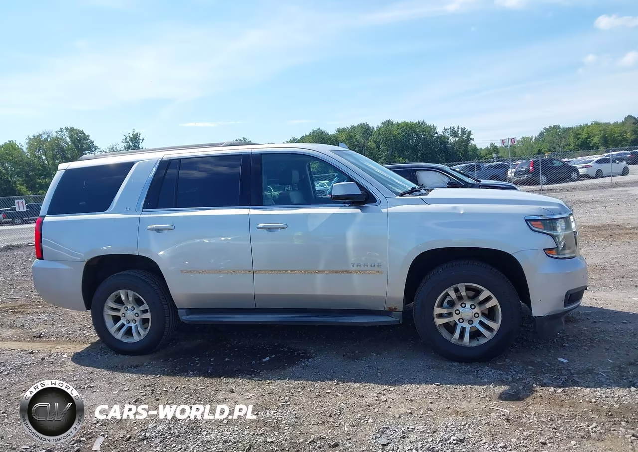 2015 Chevrolet Tahoe Lt VIN:1GNSKBKCXFR616046 - 13