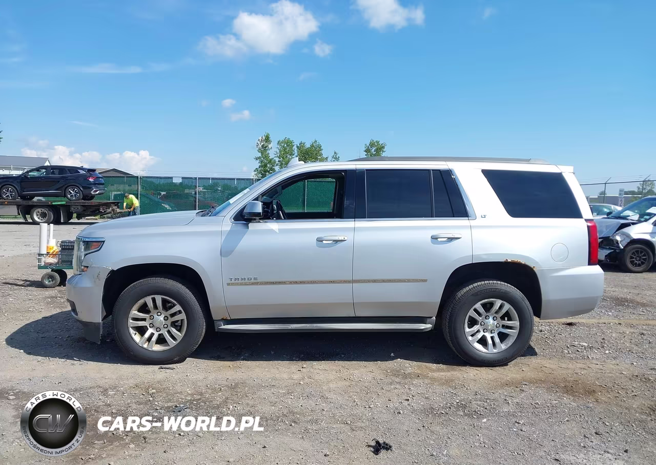 2015 Chevrolet Tahoe Lt VIN:1GNSKBKCXFR616046 - 14