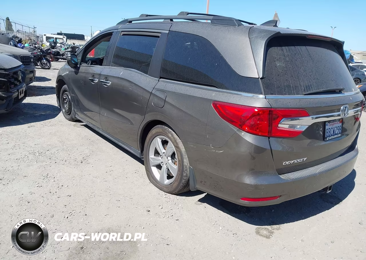 2018 Honda Odyssey Ex-L VIN:5FNRL6H71JB070659 - 3
