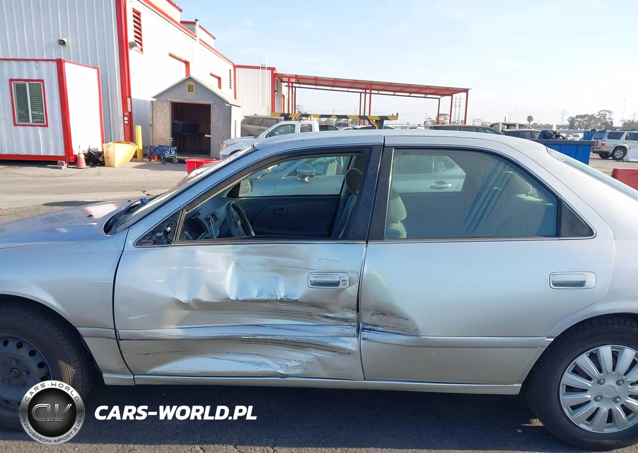 2000 Toyota Camry Le VIN:JT2BG22K5Y0527762 - 15