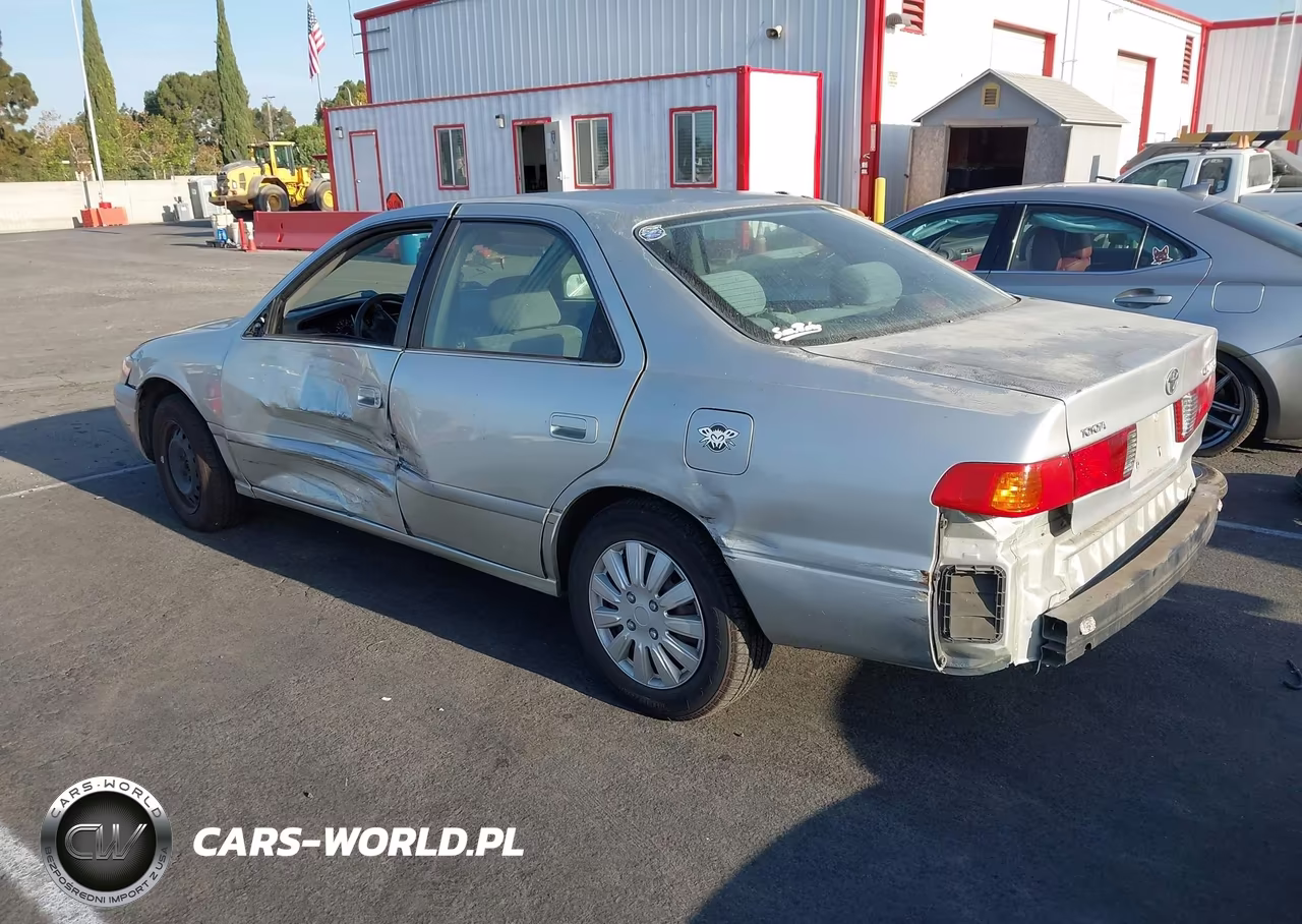 2000 Toyota Camry Le VIN:JT2BG22K5Y0527762 - 3