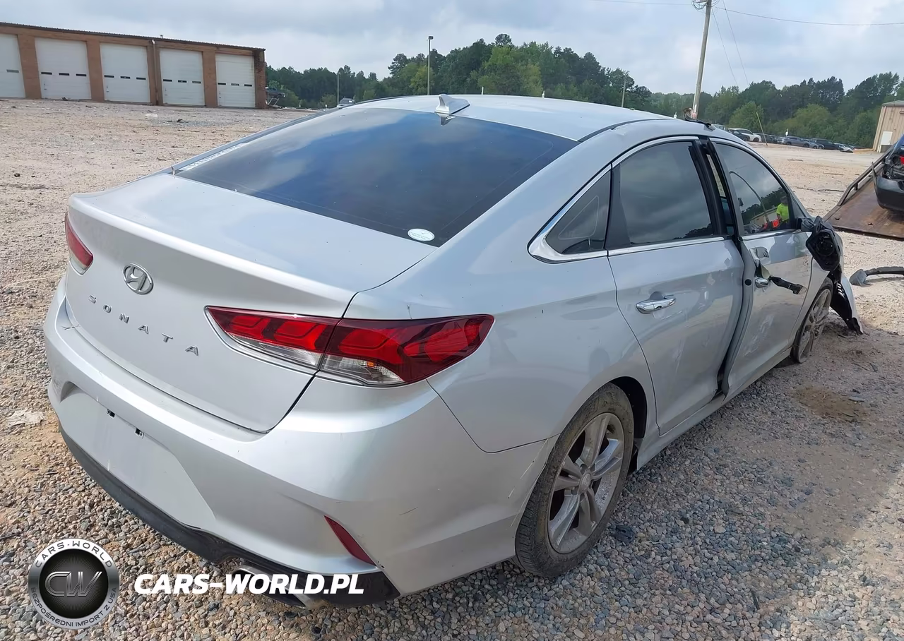 2019 Hyundai Sonata Limited VIN:5NPE34AF4KH771574 - 4