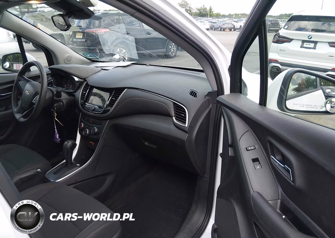 2018 Chevrolet Trax Ls VIN:3GNCJNSB9JL328437 - 5