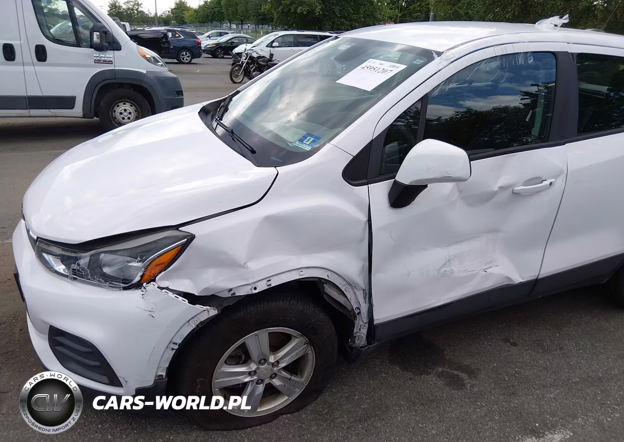 2018 Chevrolet Trax Ls VIN:3GNCJNSB9JL328437 - 6