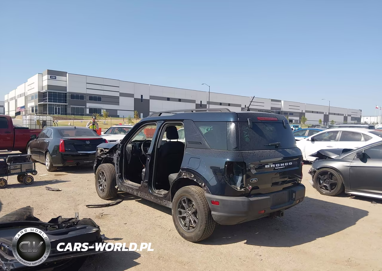 2021 Ford Bronco Sport Big Bend VIN:3FMCR9B60MRA18105 - 3