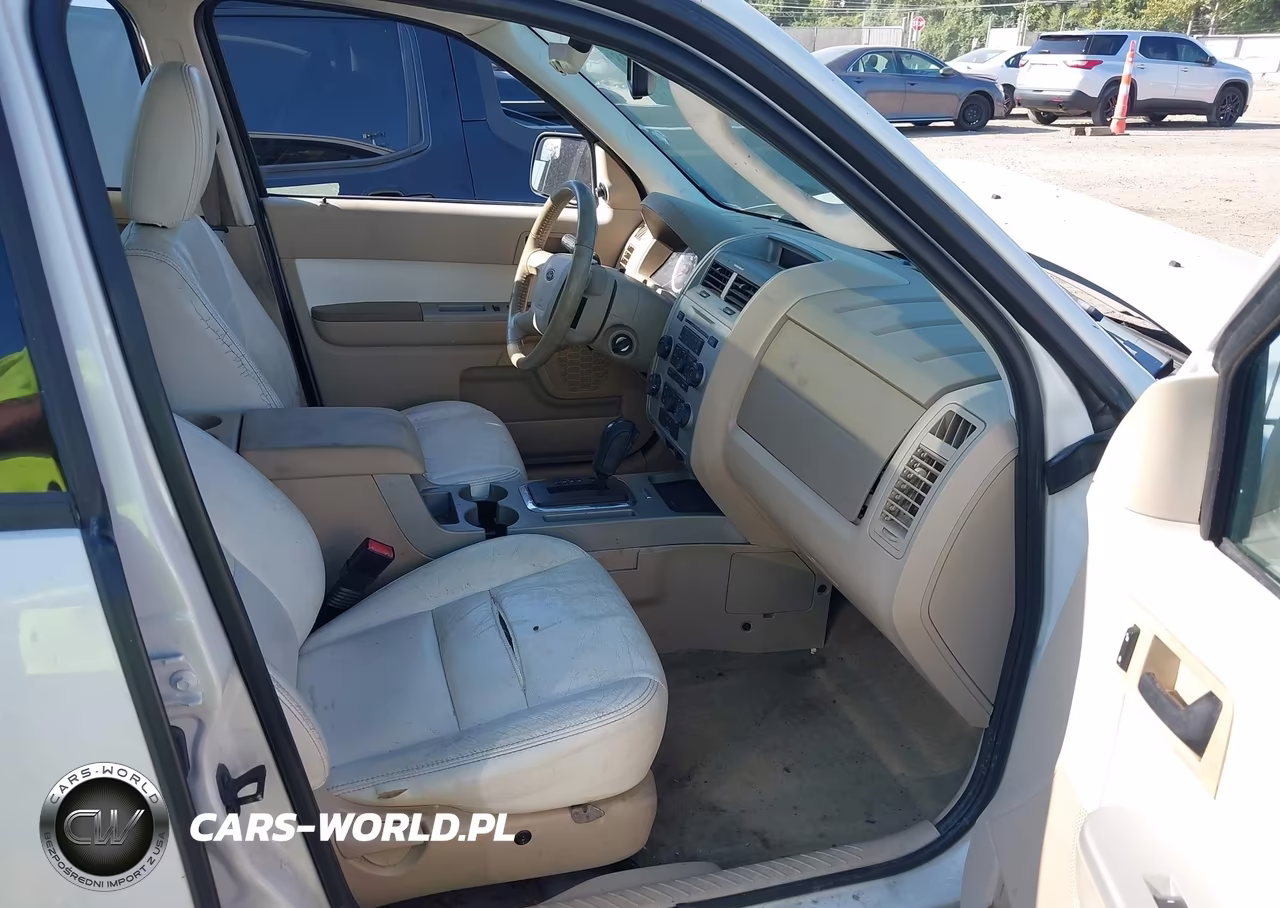 2010 Ford Escape Xlt VIN:1FMCU0D7XAKA31962 - 5