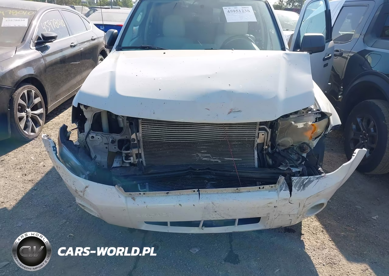 2010 Ford Escape Xlt VIN:1FMCU0D7XAKA31962 - 6