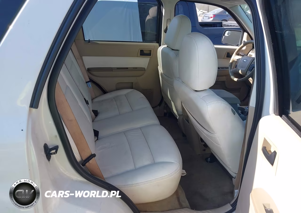 2010 Ford Escape Xlt VIN:1FMCU0D7XAKA31962 - 8