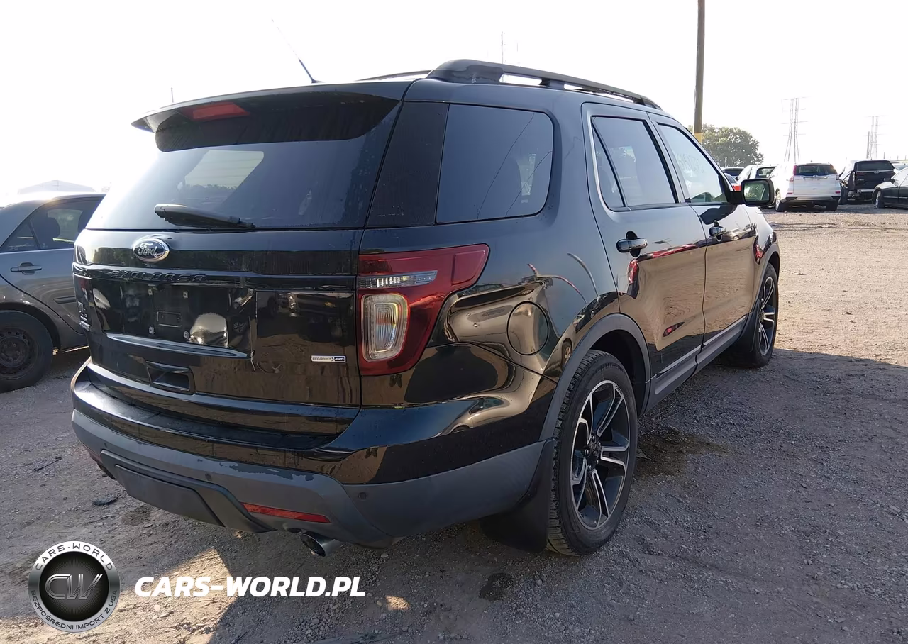 2015 Ford Explorer Sport VIN:1FM5K8GT5FGA32467 - 4
