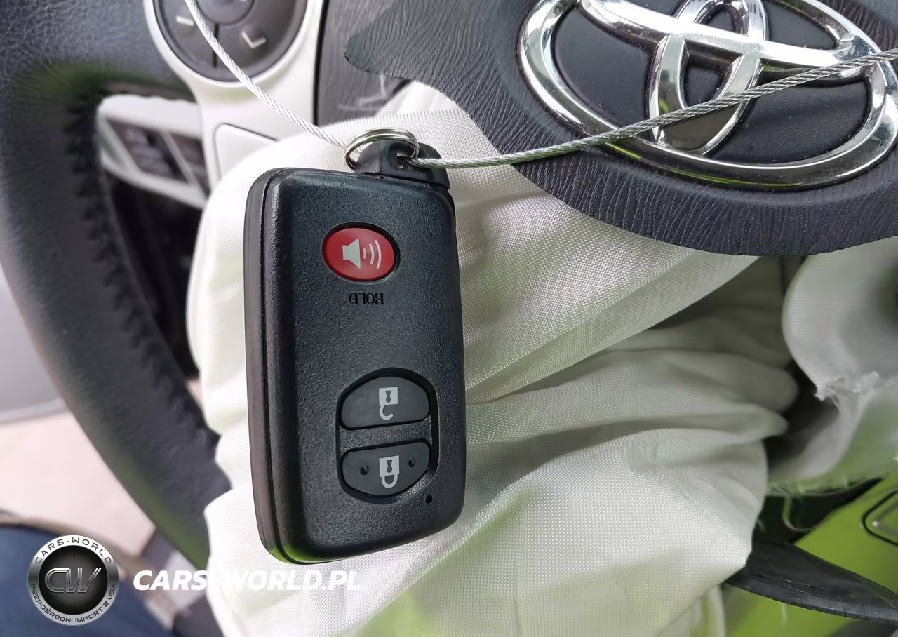2015 Toyota Prius Five VIN:JTDKN3DU3F1932558 - 11