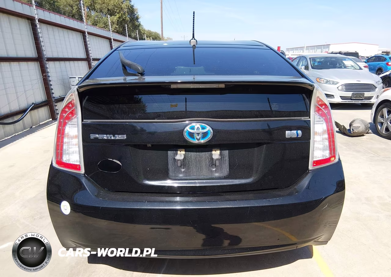 2015 Toyota Prius Five VIN:JTDKN3DU3F1932558 - 17