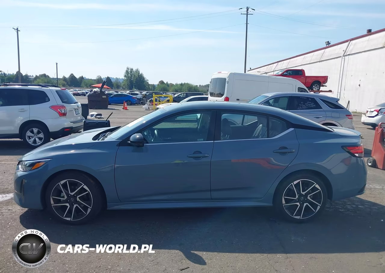 2025 Nissan Sentra Sr VIN:3N1AB8DV4SY235693 - 14
