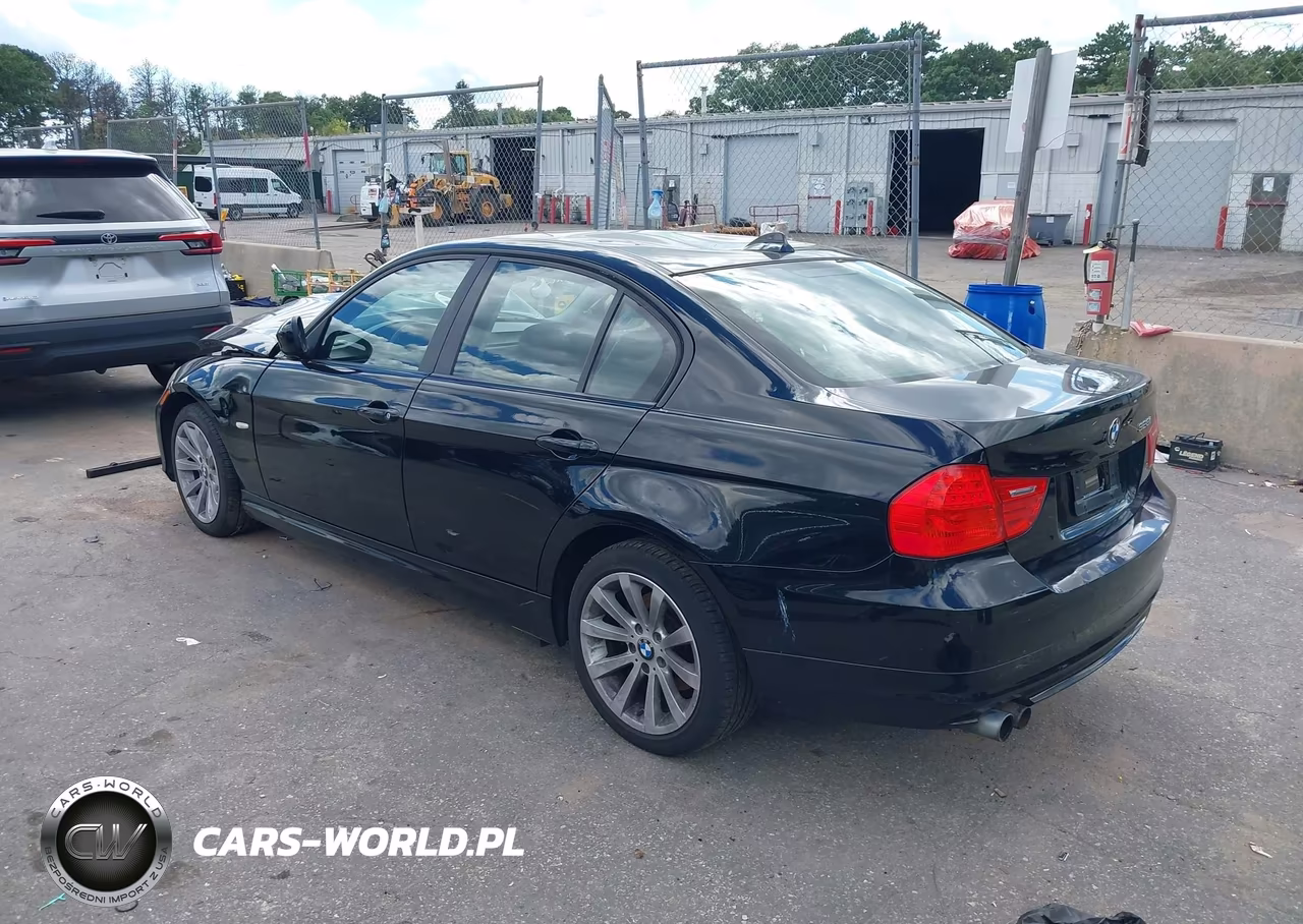 2011 BMW 328I VIN:WBAPH7C58BE460131 - 3