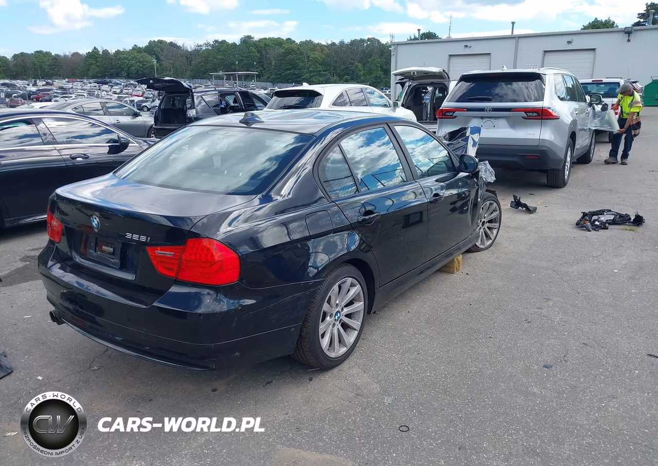 2011 BMW 328I VIN:WBAPH7C58BE460131 - 4
